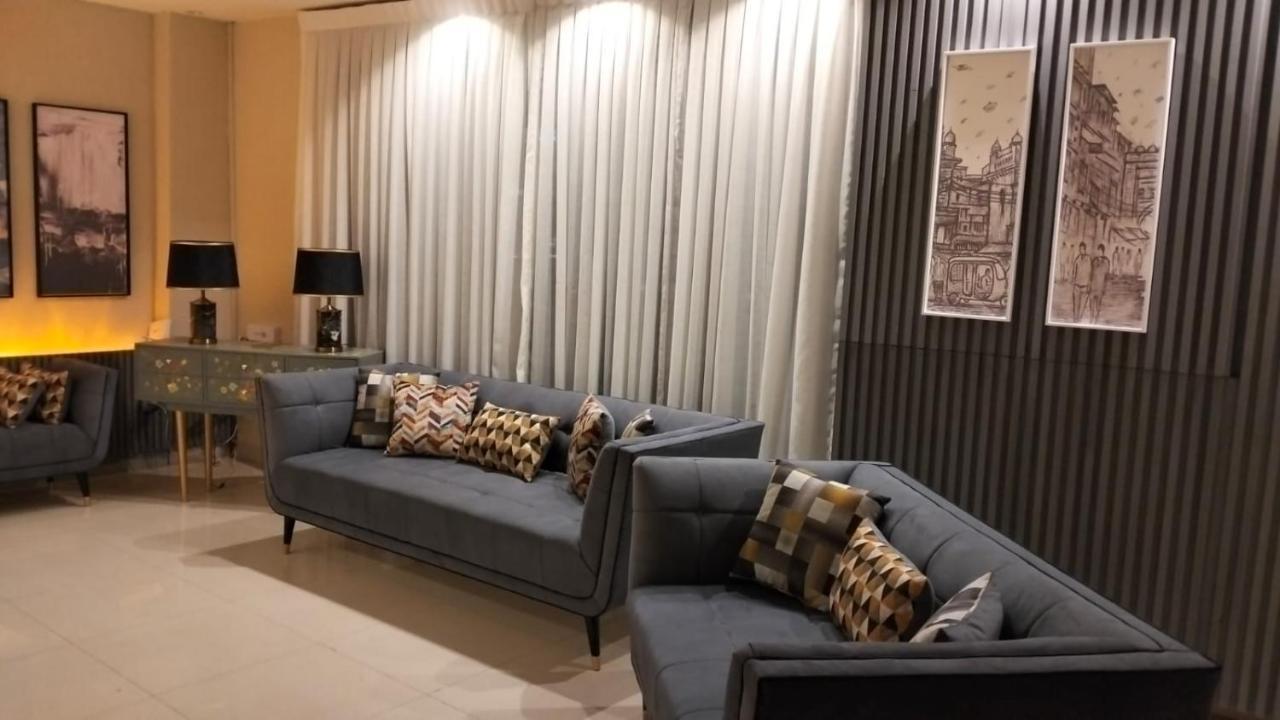 Shelton Boulevard Hotel Lahore Bagian luar foto
