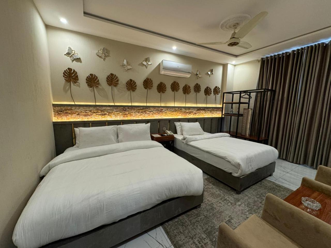 Shelton Boulevard Hotel Lahore Bagian luar foto